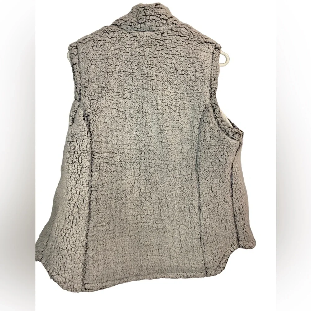 Free‎ Country Stratus Lite Women's Reversible Vest White Size Medium Flaw Shown